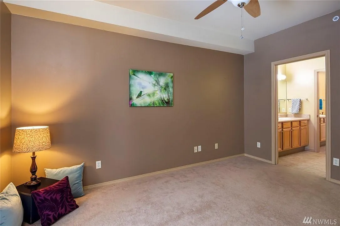 512 Darby Dr — Photo 4