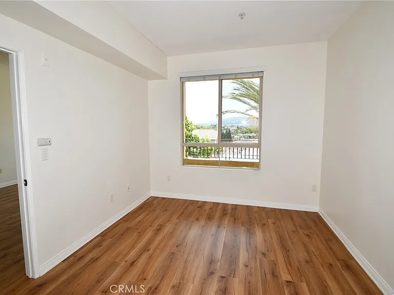 2742 Cabrillo Ave #302 — Photo 18