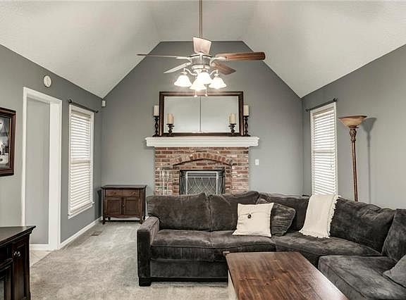 4th image of 4810 Wedd St