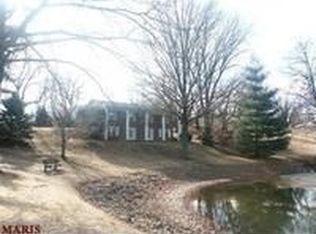 5 Lake Pembroke Dr, Saint Louis, MO 63135