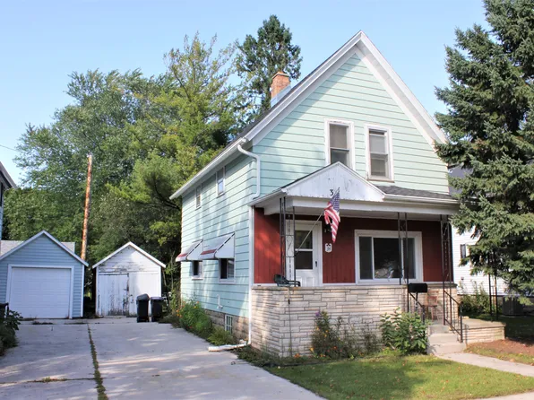 34 Marshner St, Plymouth, WI 53073