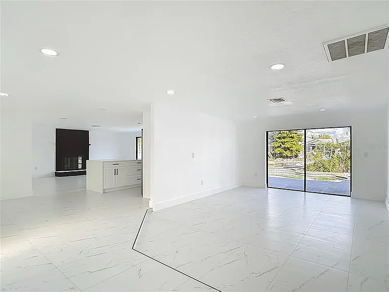 9920 San Mateo Way — Photo 10