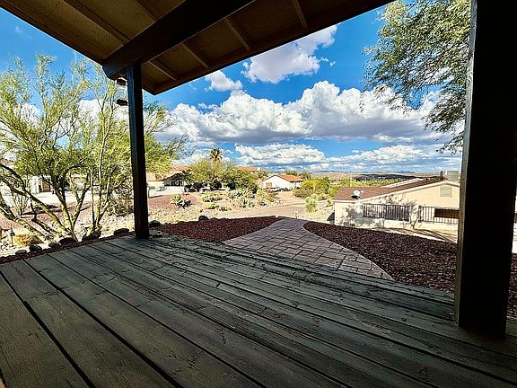 3rd image of 735 W Hermosa Dr