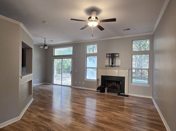 454 Forest Grove Cir