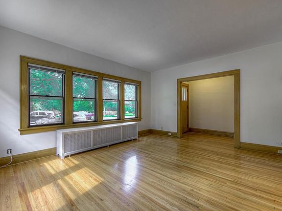 3rd image of 3343 Girard Ave S