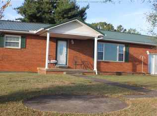 1582 Steele Ridge Rd, Red House, WV 25168