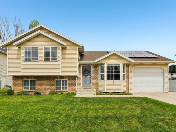 2896 W 6000 S, Roy, UT 84067