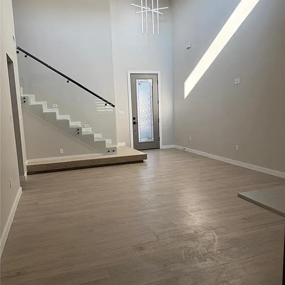2202 Corales St — Photo 10