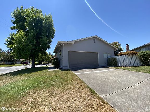 2nd image of 237 Temelec Cir