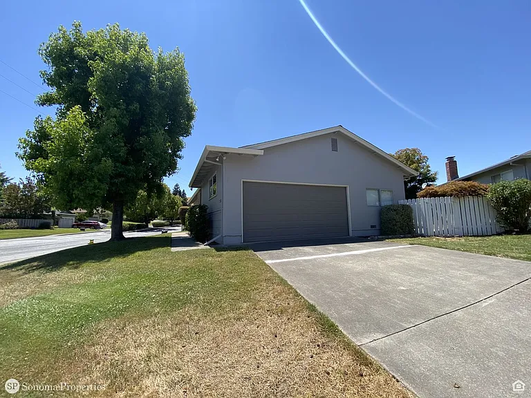 237 Temelec Cir — Photo 2