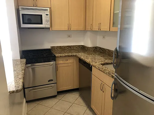 Rented by Stonehenge NYC LLC | media 12