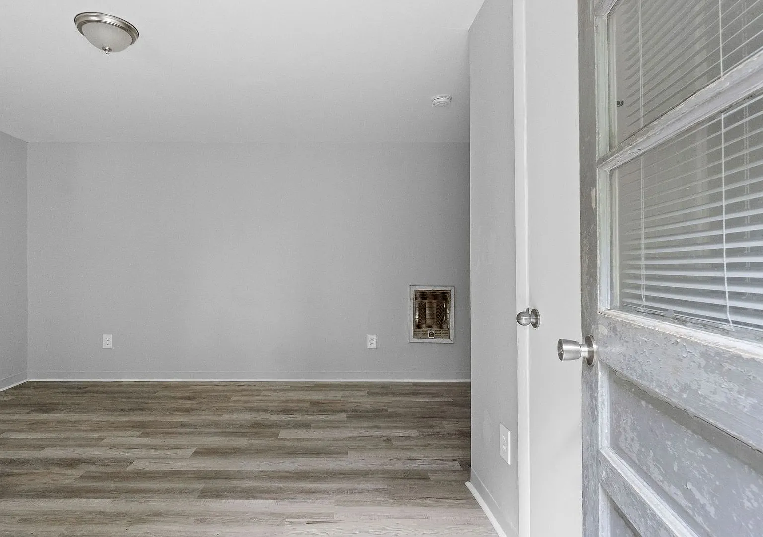 427 Circle Drive — Photo 2