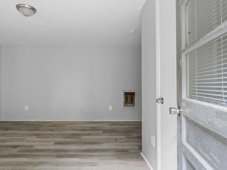 427 Circle Dr — Photo 24