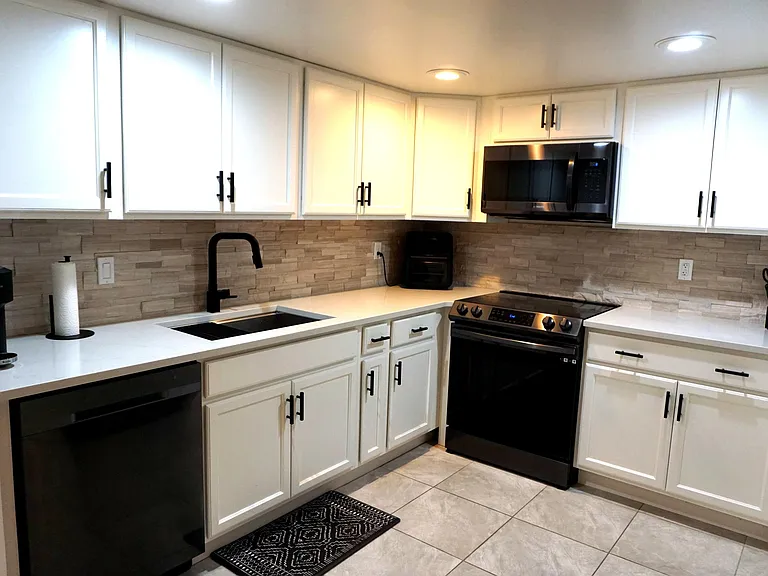 2800 N Ocean Dr #B-12C — Photo 3