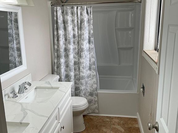 5th image of 3287 Canyon Dr #67