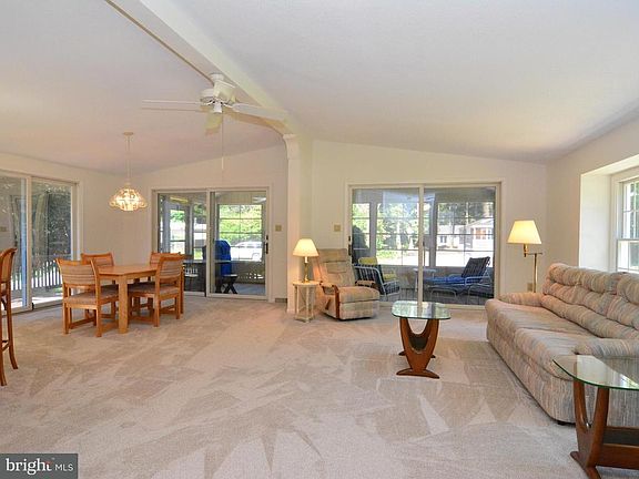 2nd image of 37218 Mississippi Dr