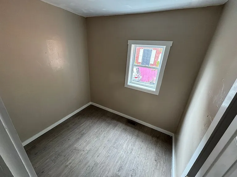 362 9th St #1 — Photo 36