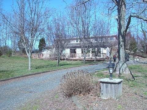 2nd image of 490 Old Saddle Ln