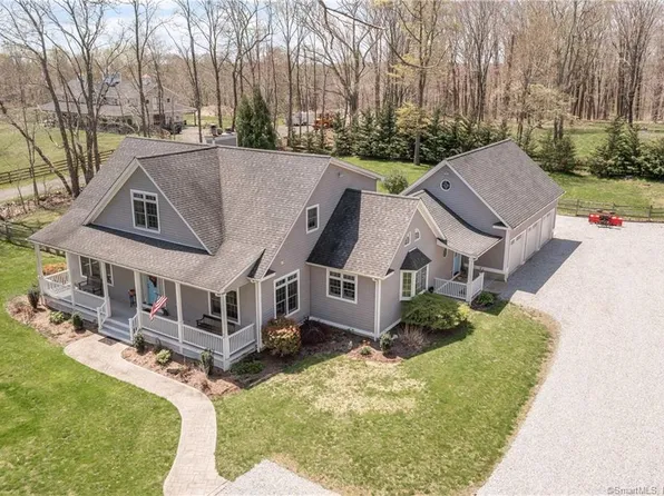 100 Roast Meat Hill Rd, Killingworth, CT 06419