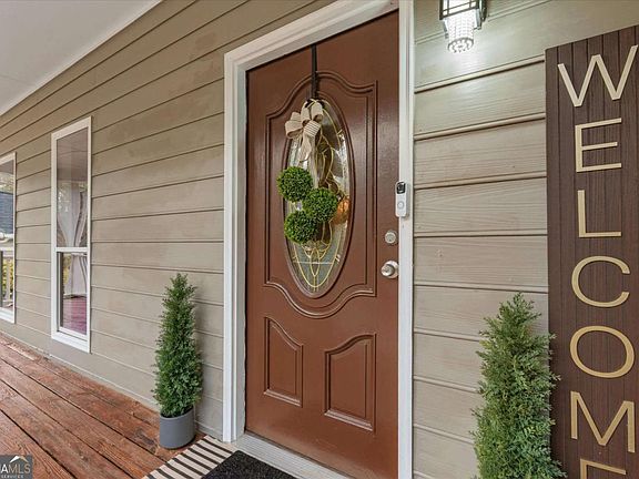 4th image of 8078 Longleaf Dr