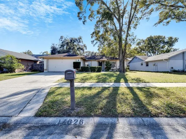 17626 Shadyside Cir, Lutz, FL 33549
