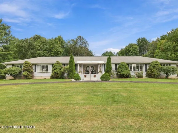 612 Sunlite Ln, Stroudsburg, PA 18360