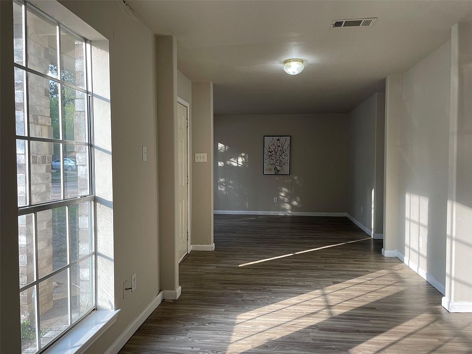 1st image of 6614 Amberfield Ln