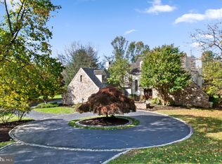 1296 Farm Ln, Berwyn, PA 19312