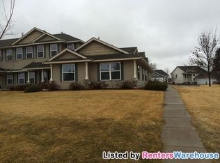 811 Winsome Way, Isanti, MN 55040