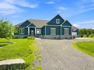 1042 N Lake Rd, Cheney, KS 67025