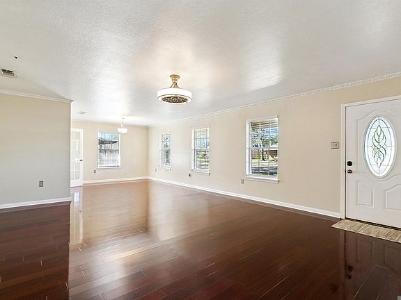 2nd image of 456 Rue De Laplace