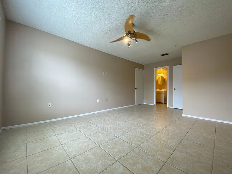 6010 Village Cir — Photo 13