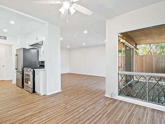 5th image of 537 N Normandie Ave #3