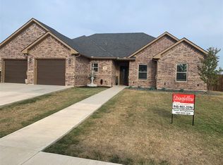 313 Walnut St, Lindsay, TX 76250