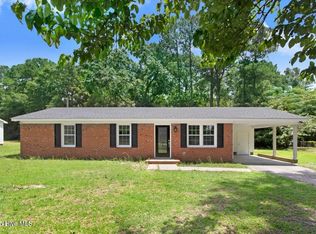 332 Brentwood Dr, Dudley, NC 28333