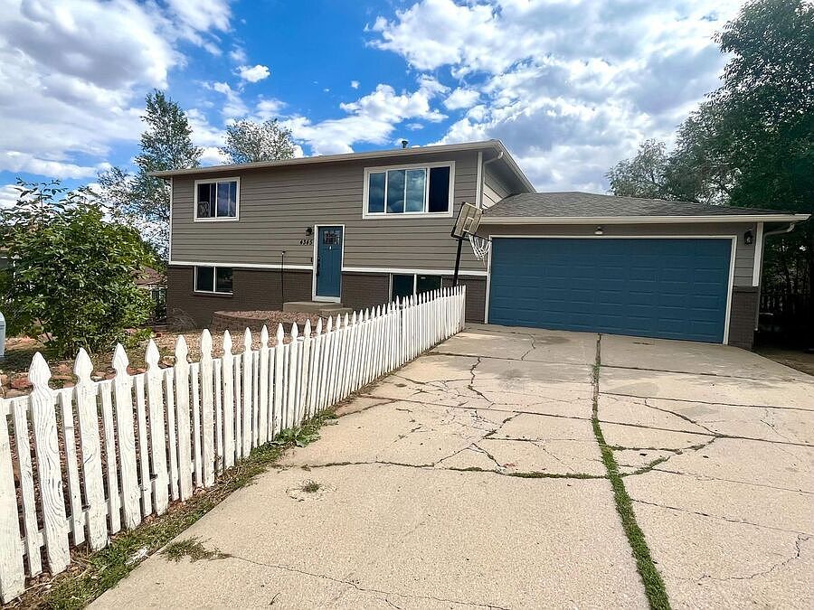 1st image of 4345 College View Dr
