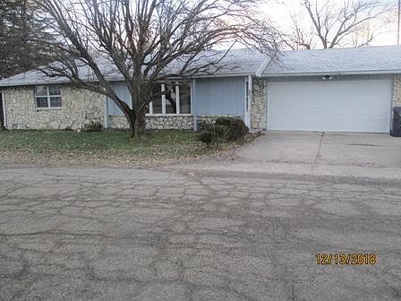 5th image of 803 N Fairview St