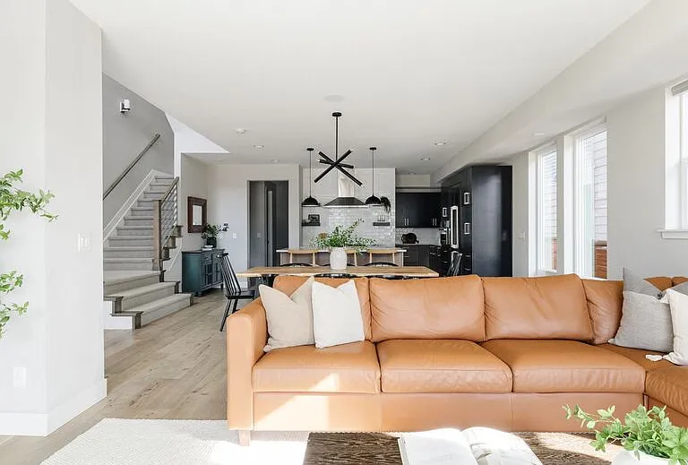 6358 Elmira Ct — Photo 10