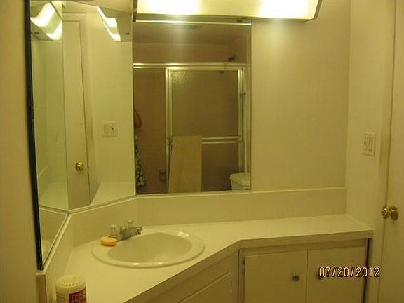 5th image of 1501 NE 191st St APT C415