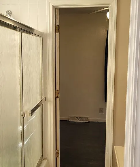 705 Deweese St — Photo 3