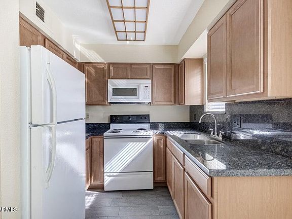 2nd image of 2220 W DORA Street #120