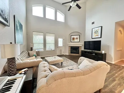 12709 Lee Park Ln Photo 1