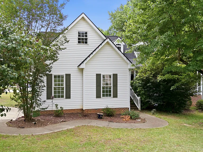 221 Black Forest Dr — Photo 15