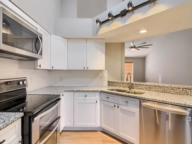 7417 Wisconsin Ct — Photo 2