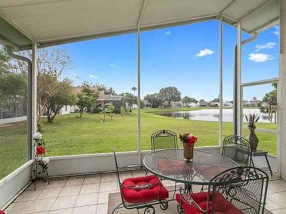 3rd image of 5629 Parkview Lake Dr
