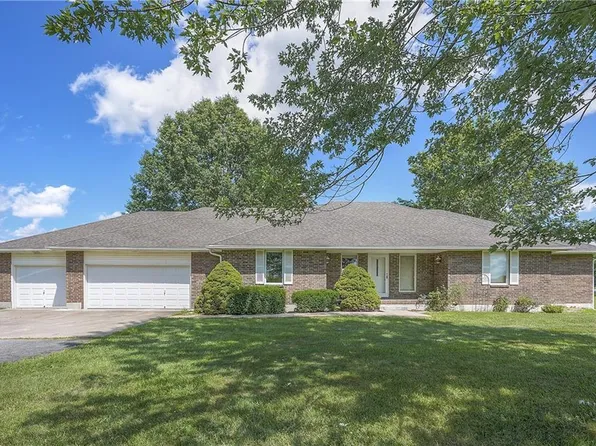 21007 S Cleveland Ave, Belton, MO 64012
