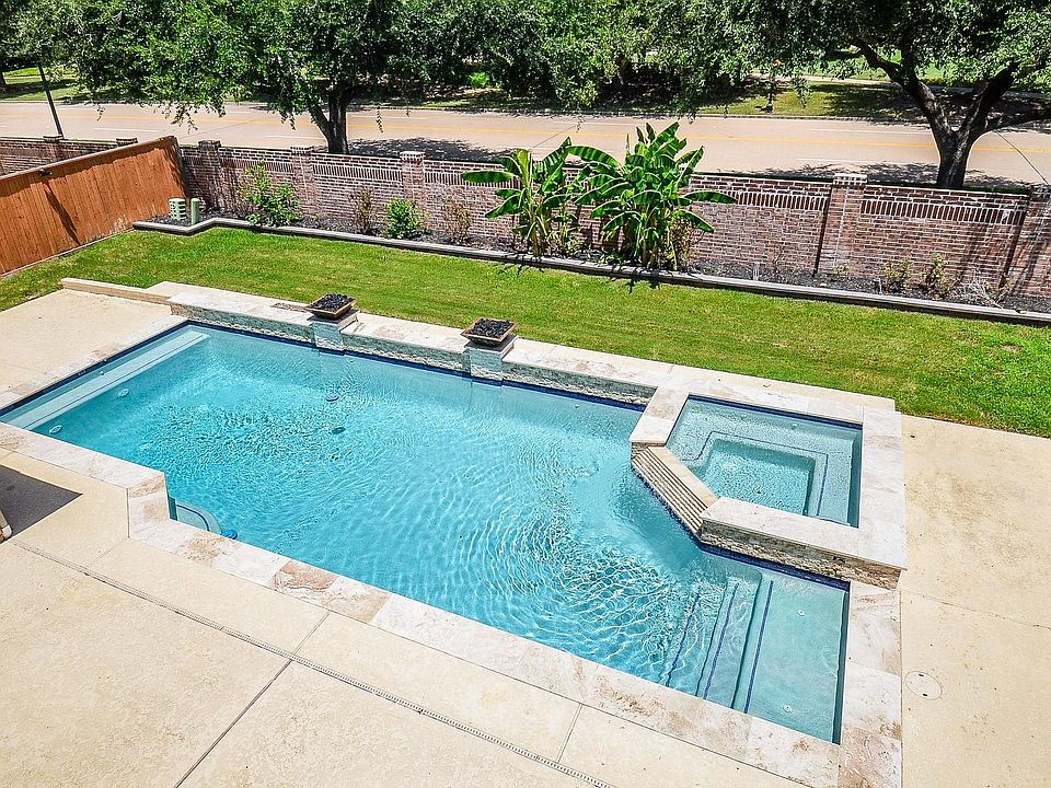 1st image of 723 Overdell Dr