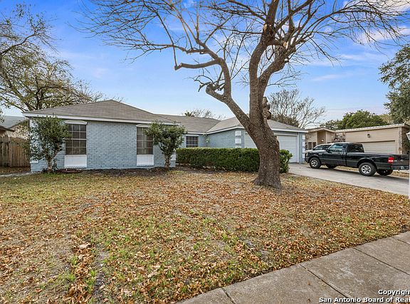 2nd image of 6706 Cypress Lake Dr