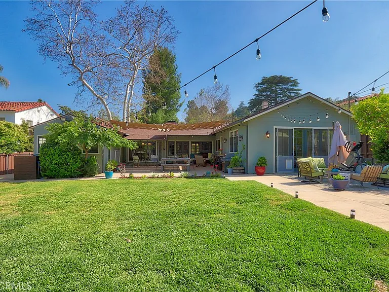 1525 Opechee Way — Photo 35