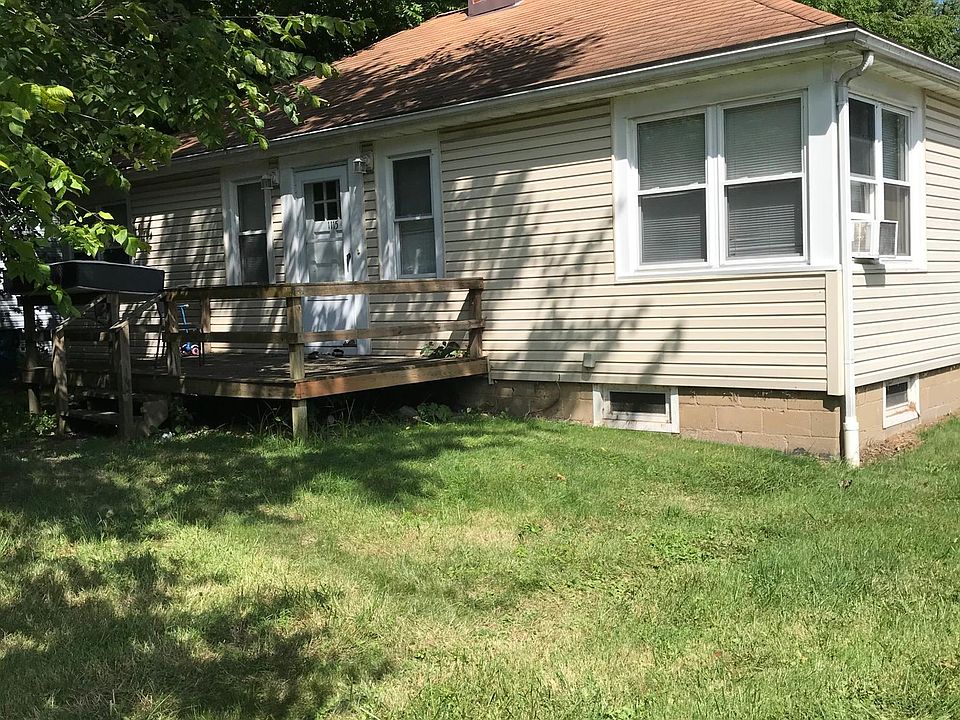 1st image of 1115 Lake St